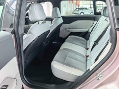 Voyah Lantu Zhiyin Four-Wheel Drive Global Edition - photo 15
