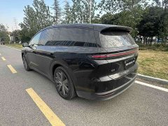 Li Auto i8 Standard Edition - ფოტო 8