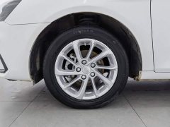 Geely Emgrand UP 1.5L CVT Luxury - ფოტო 17