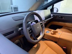 Li Auto i6 Two-Wheel Drive Standard - ფოტო 10