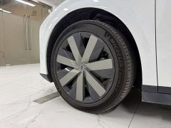 Li Auto i6 Two-Wheel Drive Standard - ფოტო 7