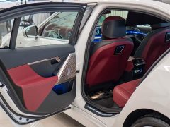 BMW 5 Series 530Li Luxury M Sport Package - ფოტო 16