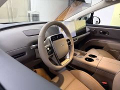 Li Auto i8 Standard Edition - ფოტო 10