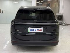 Li Auto i8 Standard Edition - ფოტო 5