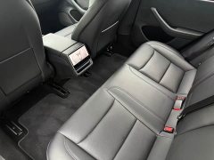 Tesla Model 3 Long Range All-Wheel Drive - ფოტო 4