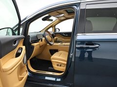 Voyah Lantu Dreamchaser PHEV AWD Flagship Kunpeng Edition - фото 10