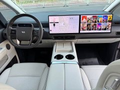 Li Auto Li Xiang MEGA Ultra - ფოტო 16