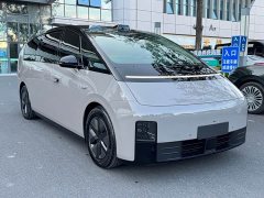 Li Auto Li Xiang MEGA Ultra - ფოტო 2