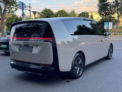 Li Auto Li Xiang MEGA Ultra - ფოტო 6