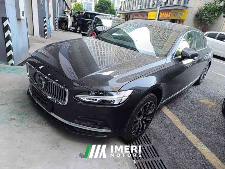 Volvo S90 B5 Intelligent Luxury Edition