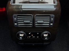 Land Rover Range Rover 3.0 L6 Heritage Extended Wheelbase Classic Edition - ფოტო 16