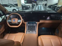 Denza N8L PHEV Flash Charging Flagship - photo 6