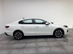 Volkswagen Sagitar S 1.5L Elite - ფოტო 14