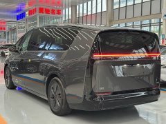 Li Auto Li Xiang MEGA Ultra - ფოტო 5