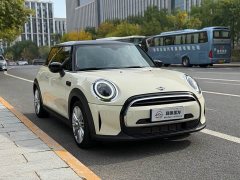 BMW MINI 1.5T COOPER Artist - ფოტო 3