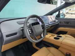 Li Auto i8 Standard Edition - фото 6