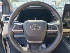 Toyota Grevias 2.5L Hybrid Premium Plus Edition - фото 13