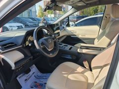 Toyota Grevias 2.5L Hybrid Premium Plus Edition - фото 16