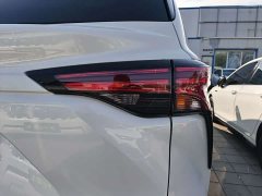 Toyota Grevias 2.5L Hybrid Premium Plus Edition - фото 7
