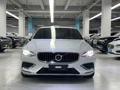 Volvo S60 B4 Smart Luxury Edition - ფოტო 2