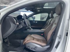 Volvo S60 B4 Smart Luxury Edition - ფოტო 3