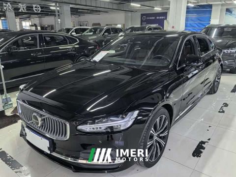2022 Volvo S90 B5 Smart Luxury Edition
