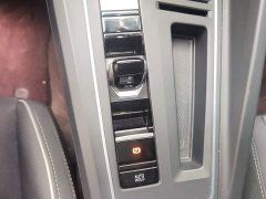 Volkswagen Golf 280TSI DSG R-Line 50th Anniversary Edition - ფოტო 10