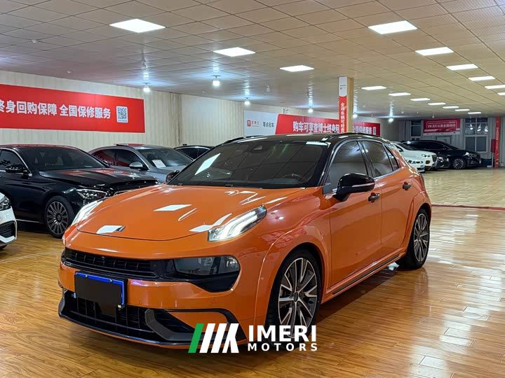 Lynk & Co 02 Hatchback 2.0T Diesel Halo