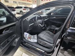 Volkswagen Passat Outstanding Edition 380TSI Starry Sky Dragon Ascendant Version - ფოტო 4