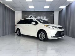Toyota Sienna 2.5L Automatic - ფოტო 3