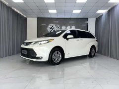 Toyota Sienna 2.5L Automatic - ფოტო 4