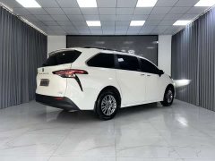 Toyota Sienna 2.5L Automatic - ფოტო 6