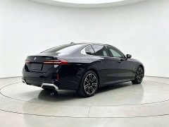 BMW 5 Series 525Li M Sport Package - ფოტო 6