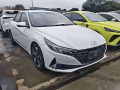 Hyundai Elantra 1.5L CVT GLS Leading Edition - ფოტო 3