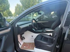 Tesla Model Y Standard Range RWD - photo 4