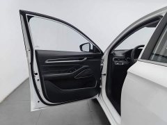 Geely Emgrand 4th Generation 1.5L CVT Luxury - photo 8