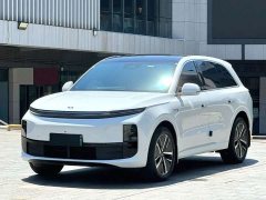 Li Auto L6 Pro - ფოტო 1