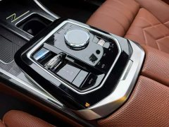 BMW i7 eDrive50L M Sport Luxury Package - ფოტო 11