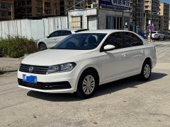 Volkswagen Santana 1.5L Manual Comfort Edition - фото 1