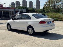 Volkswagen Santana 1.5L Manual Comfort Edition - фото 6