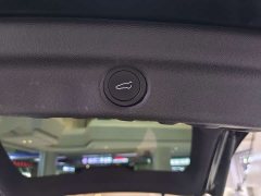 Tesla Model Y Rear-Wheel Drive - ფოტო 16