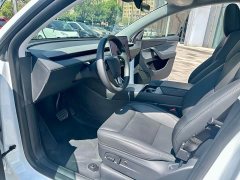 Tesla Model Y Rear-Wheel Drive - photo 9