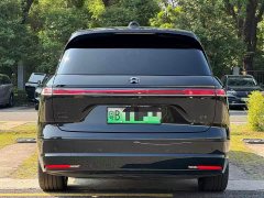 NIO ES8 Six-Seat Executive Signature Edition - ფოტო 4