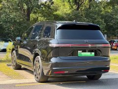 NIO ES8 Six-Seat Executive Signature Edition - ფოტო 6