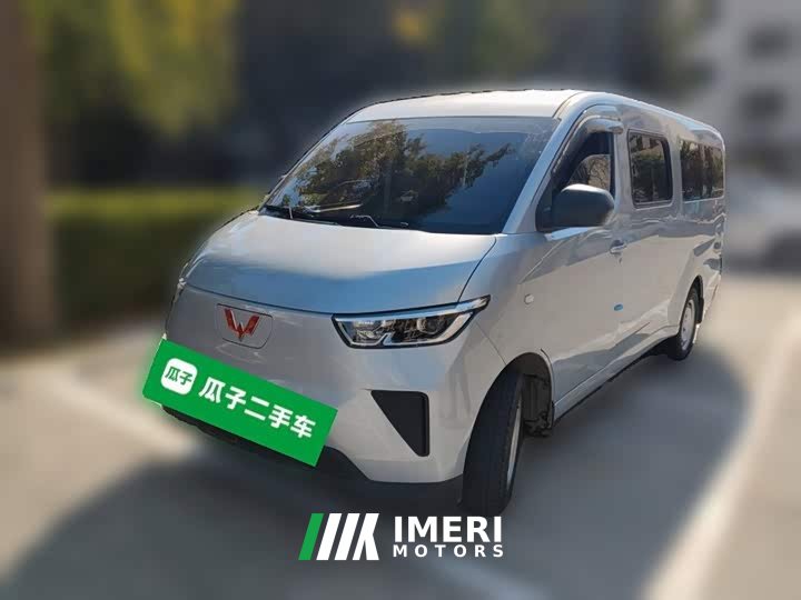 Wuling Yangguang 300km Comfort Passenger Van 75kW - ავტომობილი ჩინეთიდან