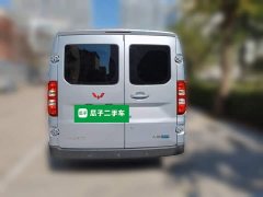 Wuling Yangguang 300km Comfort Passenger Van 75kW - ფოტო 3