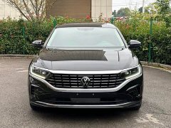 Volkswagen Passat 330TSI Elite - ფოტო 1