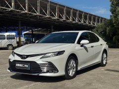 Toyota Camry 2.0G Luxury Edition - photo 1