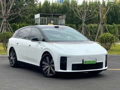 Li Auto i6 Four-Wheel Drive Standard Edition - ფოტო 3