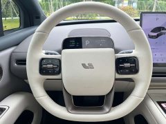 Li Auto i6 Four-Wheel Drive Standard Edition - ფოტო 8
